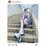 レースクイーン・林紗久羅、美脚投げ出し圧倒的プロポーション披露!