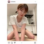 深田えいみ、短パンTシャツの部屋着姿で「最強のチラリズム」を披露！