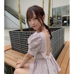 elsy 神谷樹里奈、背中開きのミニワンピース姿で悩殺!
