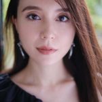 May J.、『自身の内面をさらけ出す』デビュー15周年記念の写真展が開催決定