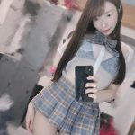 百瀬菜月、スケスケ制服姿で下着チラリ「もっとみたいです!!」