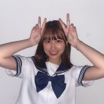 NGT48 富永夢有、セーラー服姿でダブルピース!「現役に見えるよね?」