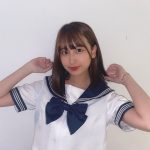 NGT48 富永夢有、セーラー服姿でダブルピース!「現役に見えるよね?」
