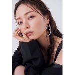 乃木坂46 梅澤美波、「Beauty」をテーマにハイセンスな衣装で魅了!