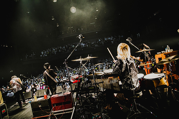Dragon Ash主宰の対バンツアー開催!ストレイテナーを迎えた東京公演で観客に感謝