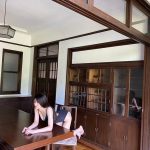 AKB48 行天優莉奈、黒水着で魅せる『仰天ボディ』のオフショットにドキドキ!!