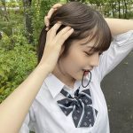Peel the Apple 黒嵜菜々子、制服姿でポニーテールを結ぶ4コマが話題