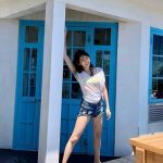 モー娘。牧野真莉愛、くびれ＆腹筋割れのヘルシースタイルに釘付け