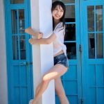 モー娘。牧野真莉愛、くびれ＆腹筋割れのヘルシースタイルに釘付け