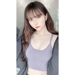 七瀬あかね、健康的な白肌くびれボディを披露