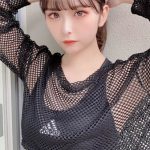 七瀬あかね、健康的な白肌くびれボディを披露