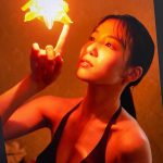 AKB48 下尾みう、暗闇に浮かぶ艶やかボディに歓喜の声「芸術的」「魅了されました」