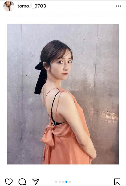板野友美、背中開きのワンピースで妊娠中のファッションを楽しむ