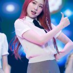 【写真特集】Weeekly (위클리)が『Holiday Party』など爽やかなイメージでパフォーマンス！！＜KCON:TACT HI 5＞