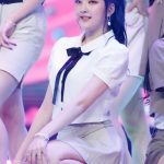 【写真特集】Weeekly (위클리)が『Holiday Party』など爽やかなイメージでパフォーマンス！！＜KCON:TACT HI 5＞