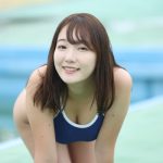 京佳が競泳水着姿で登場し豊満なボディをアピール！＜近代麻雀水着祭2021＞