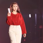 HKT48・村重杏奈がクールな秋冬ファッションでランウェイに登場！＜関コレ2021 A/W＞