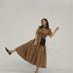 石川恋、ガーリーな私服シャツワンピ姿に悶絶の声「感動的な可愛いさに 見惚れちゃう」