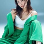 石川恋、引き締まったお腹がチラリしたアザーカットなど多数公開