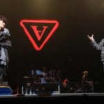 綾野剛、UVERworldのライブにサプライズ登場!「アバランチ」主題歌初披露を『援護射撃』