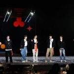 BTS、1年ぶりのコンサートを華やかなパフォーマンスで魅せる