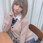 えなこが制服ギャルのコスプレ披露「可愛すぎてやばい」の声殺到