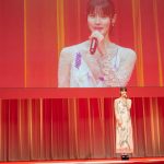 橋本愛が日本の映画館の魅力を熱弁「第34回東京国際映画祭」オープニングセレモニーであいさつ