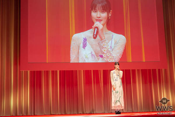 橋本愛が日本の映画館の魅力を熱弁「第34回東京国際映画祭」オープニングセレモニーであいさつ