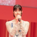 橋本愛が日本の映画館の魅力を熱弁「第34回東京国際映画祭」オープニングセレモニーであいさつ