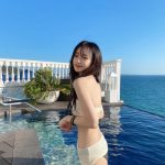 YouTuber美女さおりん、水着姿で透明感あふれる白肌ボディを披露！「可愛すぎる」「天使やん」