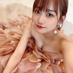 保﨑麗、胸元セクシーなウェディングドレス姿に「嫁にしたい」「凄いきれい」と反響！