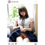 伊藤しずな、清楚とセクシーのギャップがたまらないチラ見せショット公開