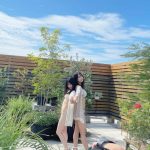 NMB48 加藤夕夏、川上千尋と「彼シャツ」2ショット披露! グラビアメン引き継ぎの決意語る