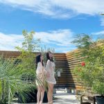 NMB48 加藤夕夏、川上千尋と「彼シャツ」2ショット披露! グラビアメン引き継ぎの決意語る