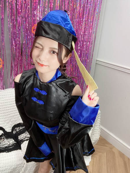 桃月なしこ、キョンシー・アリスに扮したハロウィンコスプレがスゴい!「最強すぎません??」