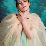 水樹奈々、ももクロらに曲提供のアーティスト・しほり、渡米後初のアルバムリリースで見せた「変異」