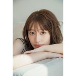 桜井玲香、幕間に魅せるうっとり美ボディに釘付け ＜FLASH＞
