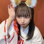 パラディーク 新谷真由、狐耳の巫女コスプレでキュートな上目遣い