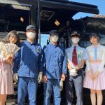 NGT48 佐藤海里、「鉄道のまち」新津で所縁のある200系と2ショット