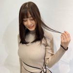 高橋凛、タートルネックの私服コーデを紹介