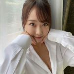 NMB48 加藤夕夏、彼シャツ姿で無邪気な笑顔をお届け