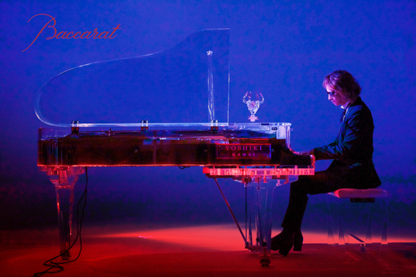 YOSHIKI、仏バカラ 180周年記念のデザイナーとして抜擢！パリ・ファッションウィークで作品を公開