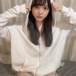 由良朱合、パーカー姿の無防備ショットに「絶対帰らん!!!」