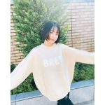 平祐奈、マネージャーとオソロの白ニット姿を公開
