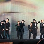 BTS、約2年ぶりの対面コンサートでファンと感激の再会