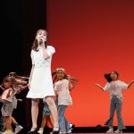 若き歌姫yukaDD(;´∀｀)が想い出のダンススクールに恩返しパフォーマンスで里帰り