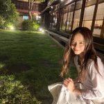 ドラマ『言霊荘』堀田真由、料亭前の撮影オフショット公開