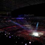 BTS、約2年ぶりの対面コンサートでファンと感激の再会