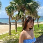 NMB48 本郷柚巴、大自然に映える水着オフショットで美バスト大胆披露