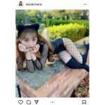 堀尾実咲、野外でセクシー黒猫コス披露! タイツに包まれた色白美脚に釘付け